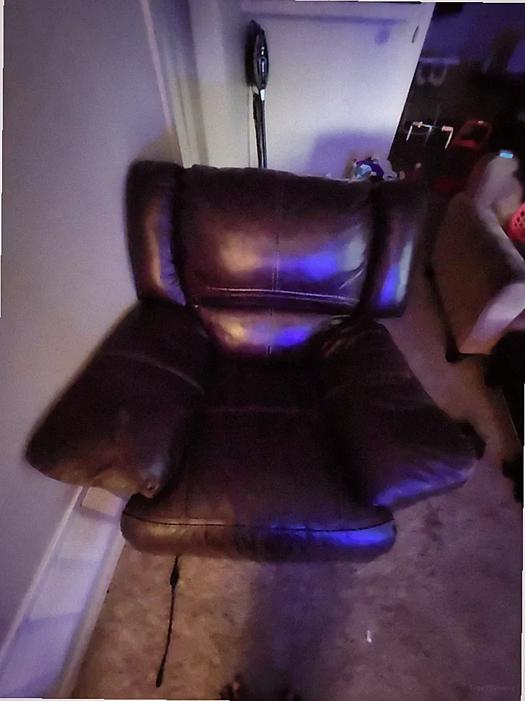 Leather Recliner Piece Great Condition